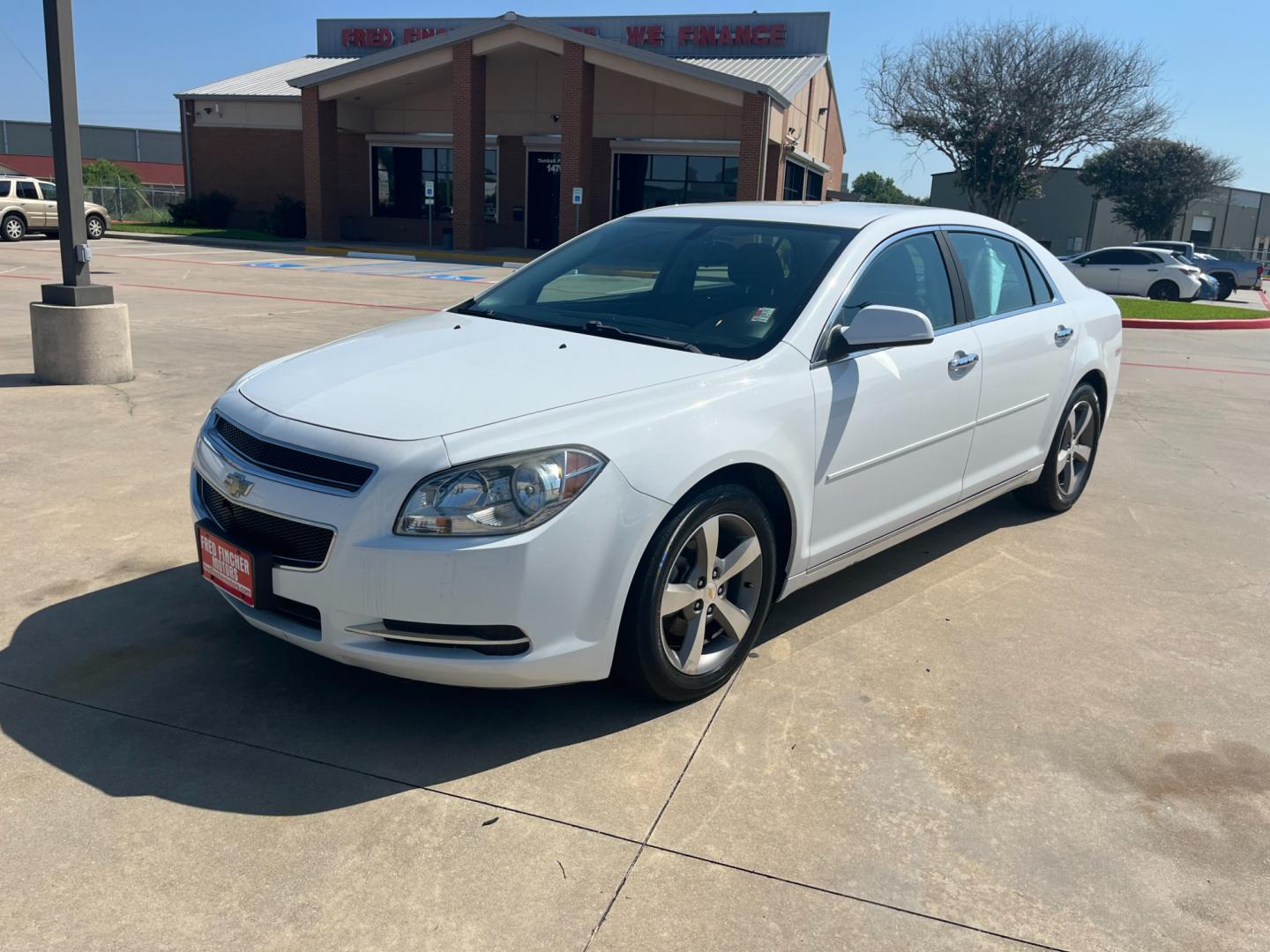 2012 white /black Chevrolet Malibu 1LT (1G1ZC5EU4CF) with an 2.4L L4 DOHC 16V FFV engine, 6-Speed Automatic transmission, located at 14700 Tomball Parkway 249, Houston, TX, 77086, (281) 444-2200, 29.928619, -95.504074 - Photo#2